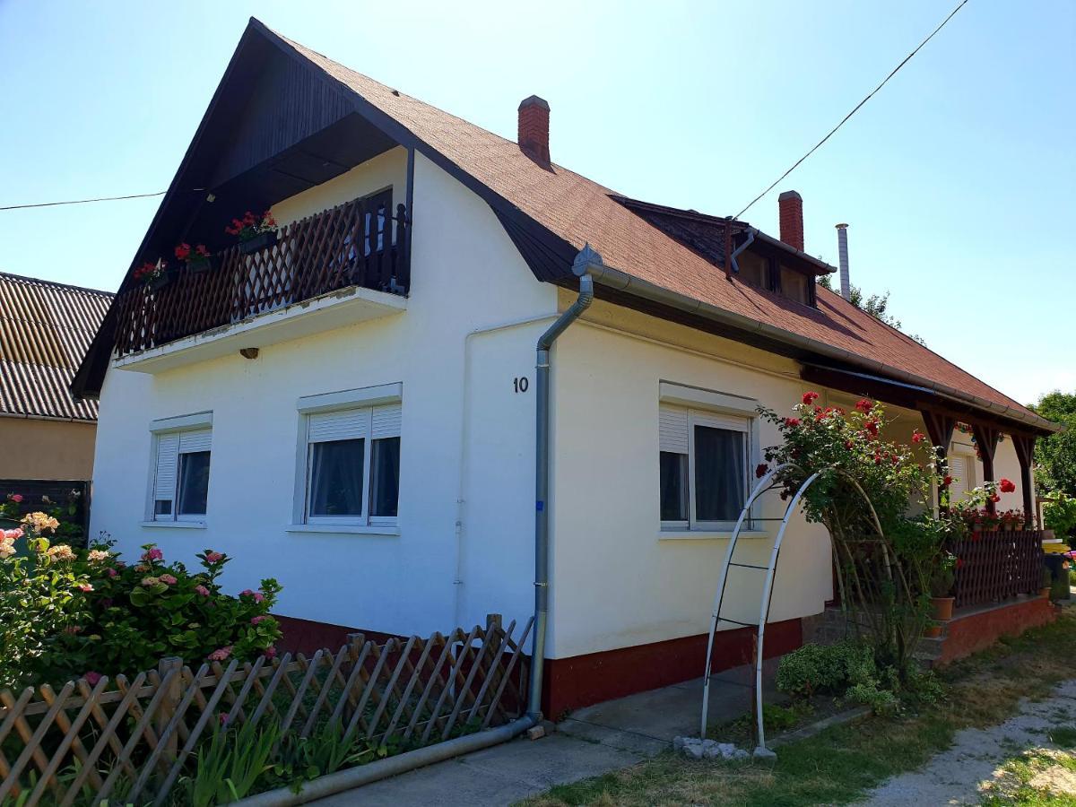 Sophie Apartment With Balcony Balatonberény Kültér fotó